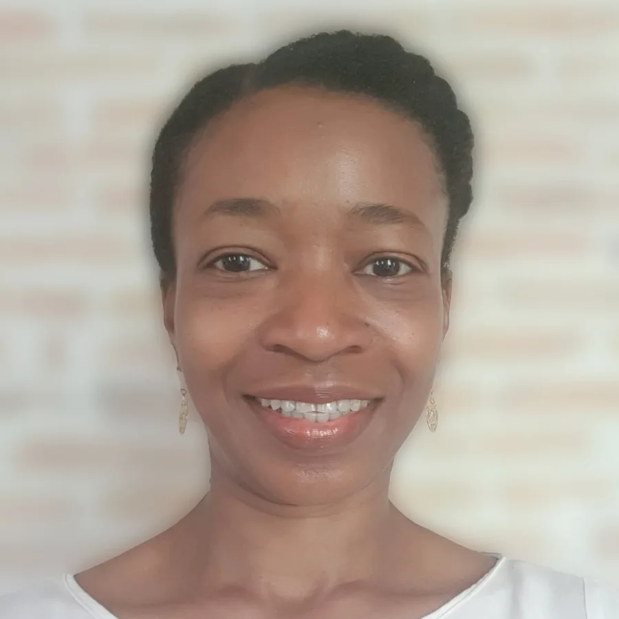 Le Dr Emilie Houessou, médecin en médecine fonctionnelle